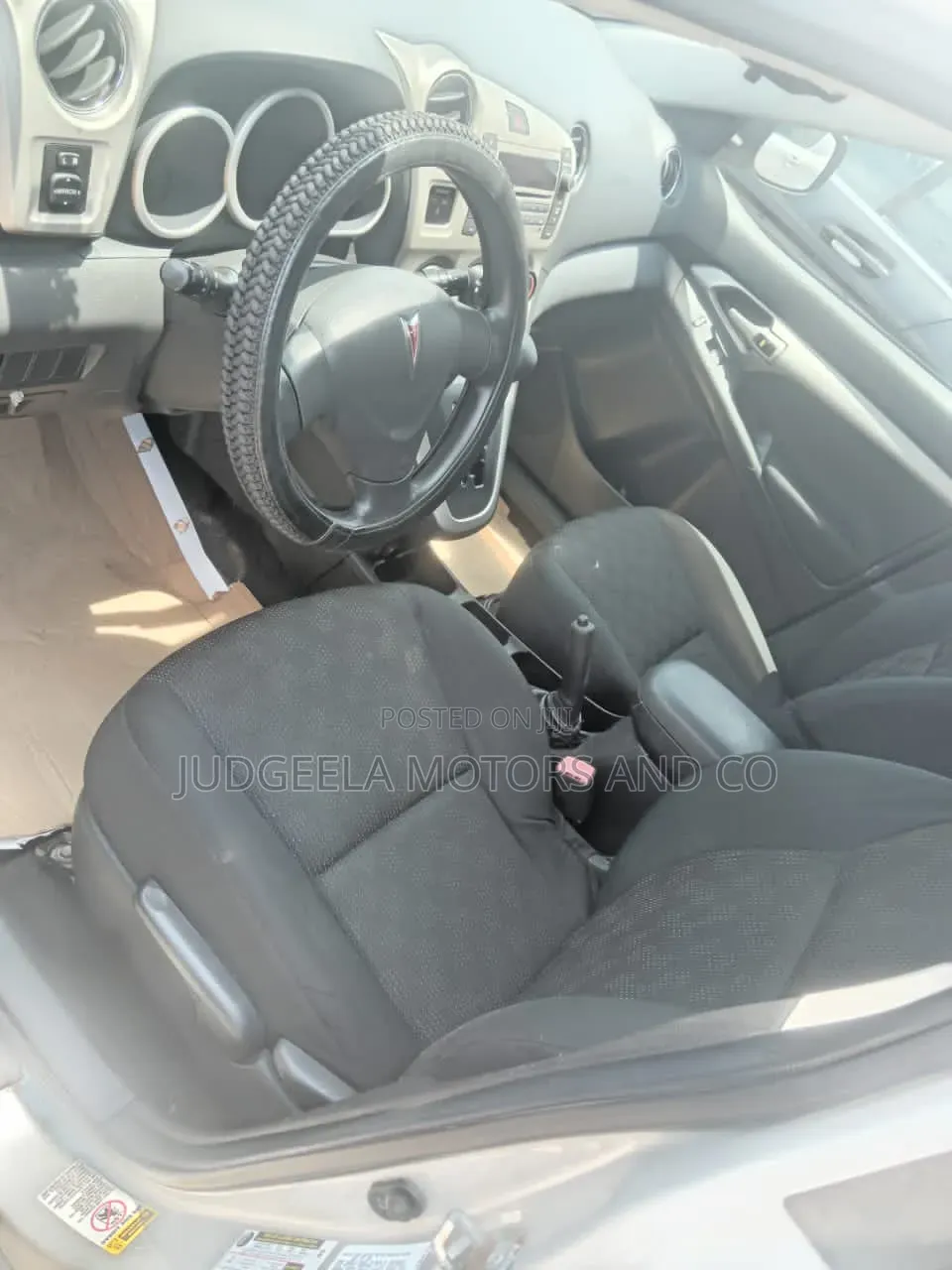 Pontiac Vibe 2010 Silver