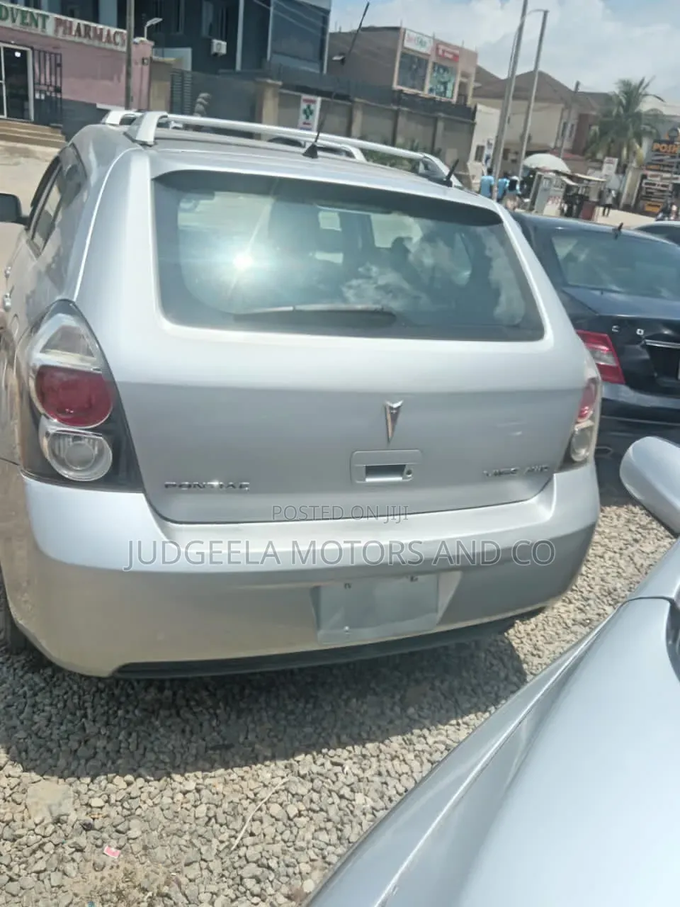 Pontiac Vibe 2010 Silver