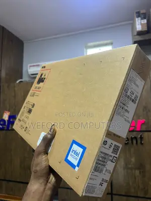 New Laptop HP 16GB Intel Core Ultra 7 SSD 512GB