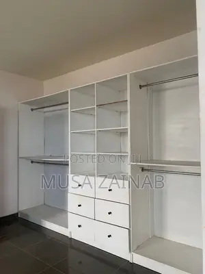 3bdrm Apartment in Mini Estate, Lekki Phase 1 for rent