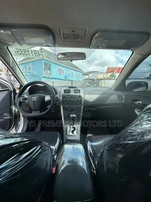 Toyota Corolla S 4dr Sedan (1.8L 4cyl 4A) 2012 Silver