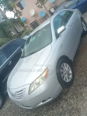 Toyota Camry 2009 Silver