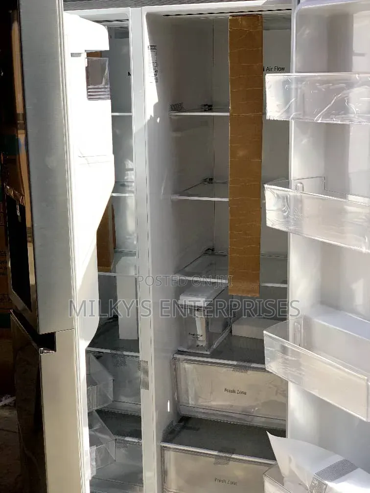 LG Knock and See Inside Side by Side With Water Dispenser Ice Maker