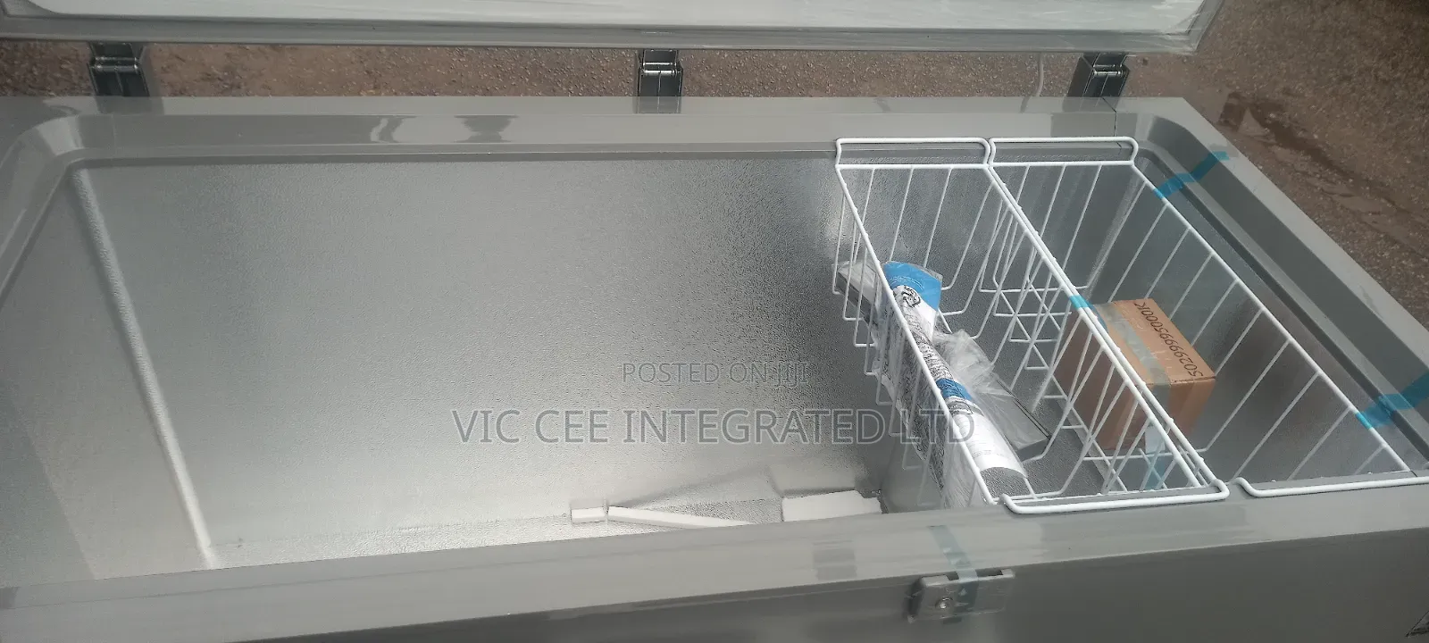 Midea Chest Freezer 418linverter