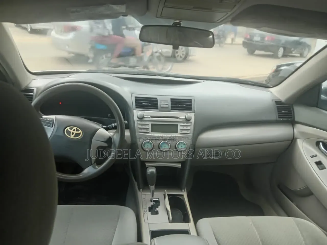 Toyota Camry 2009 Silver