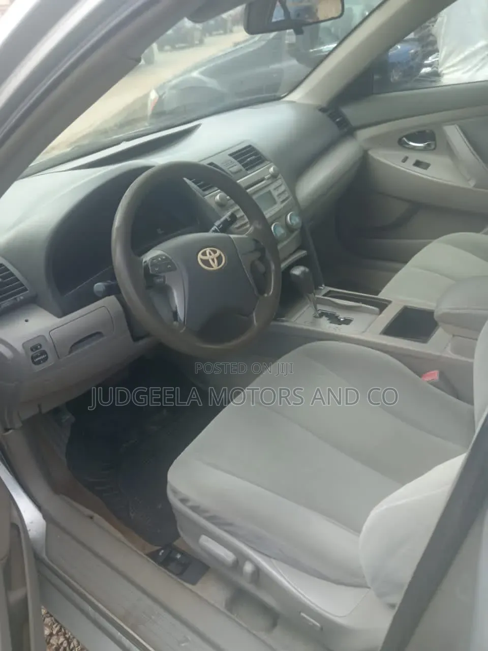 Toyota Camry 2009 Silver