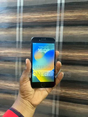 Apple iPhone 8 64 GB Black