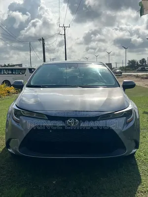 Toyota Corolla LE 2020 Silver