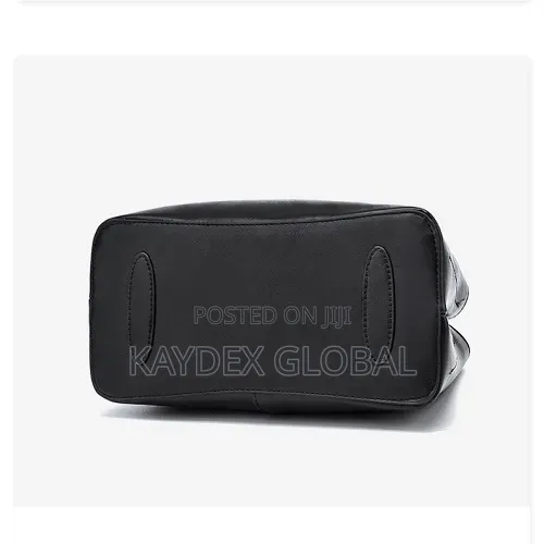 Trendy Black Ladies Handbag