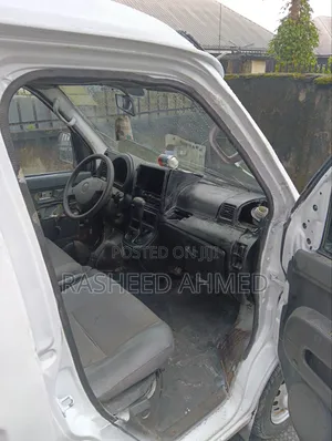 Daihatsu Hijet 2010 White