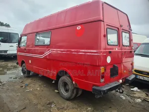 Volkswagen LT 2005 Red