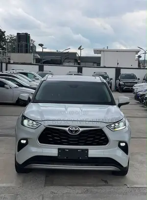 Toyota Highlander Limited FWD 2023 White