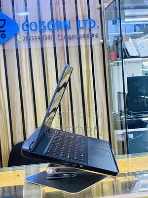 Laptop MSI GE66 Raider 32GB Intel Core i7 SSD 1T