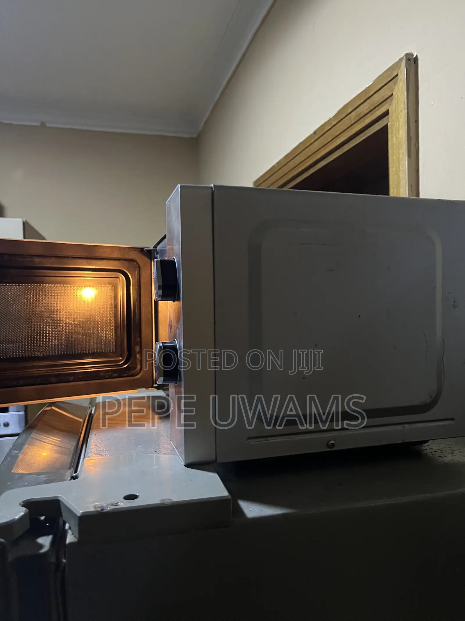20L Used Microwave