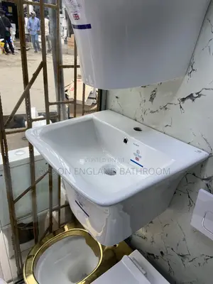 England Standard White Wall Hung Basin
