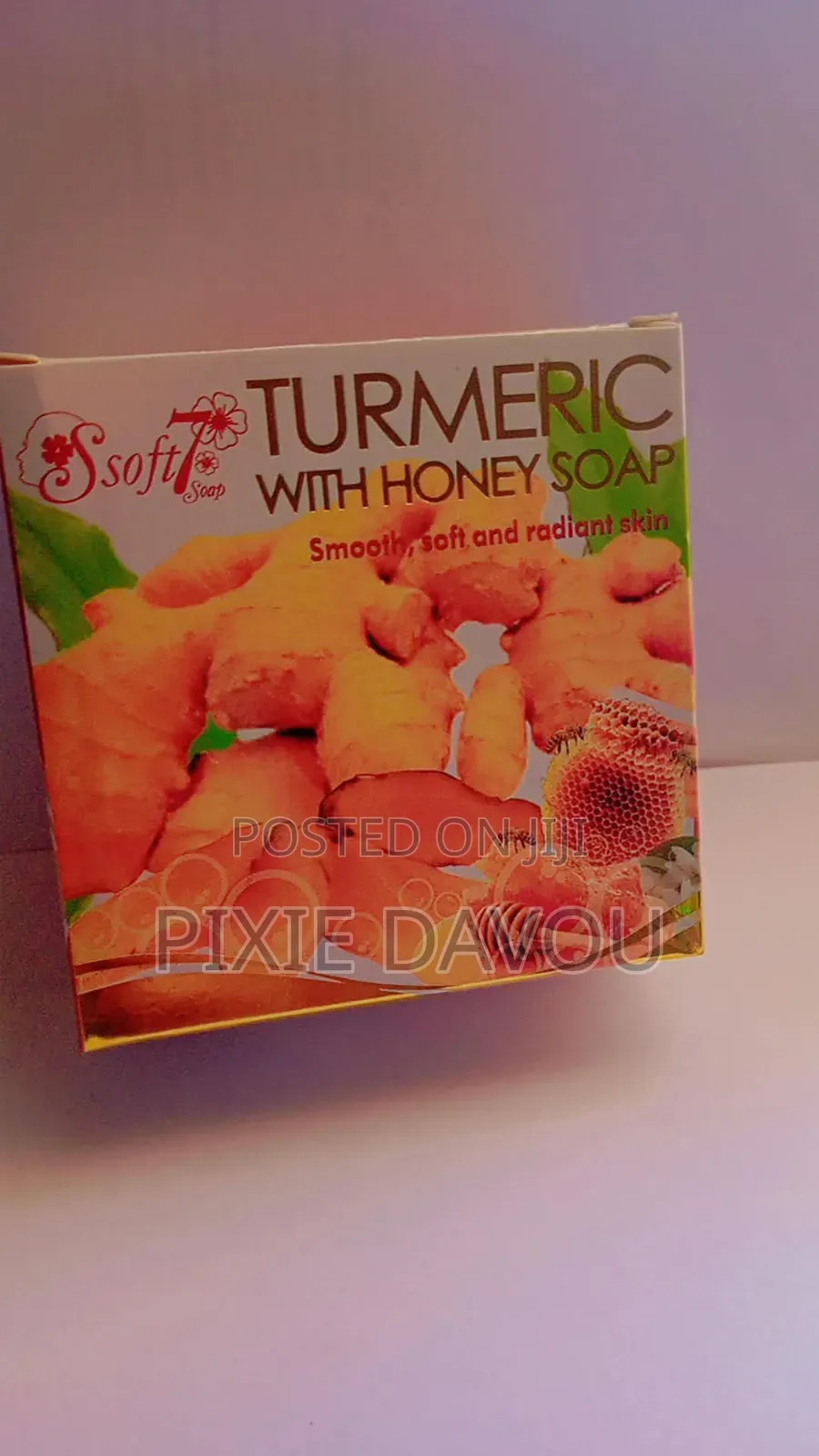 Extract Soap and Tumeric With Honey Soap