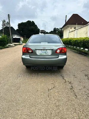 Toyota Corolla 2004 Gray