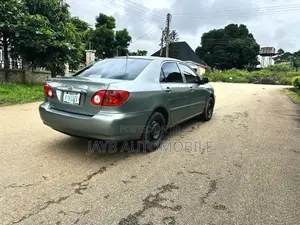 Toyota Corolla 2004 Gray