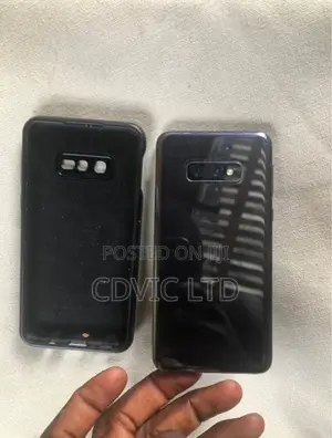 Samsung Galaxy S10e 128 GB Black