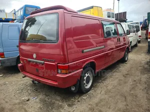 Volkswagen Transporter 2003 Red