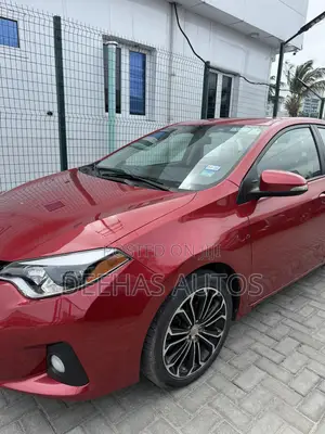 Toyota Corolla S Premium 4dr Sedan (1.8L 4cyl CVT) 2014 Red
