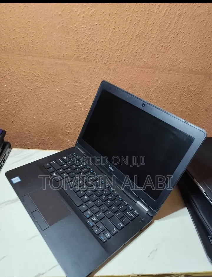 Laptop Dell Latitude E7270 8GB Intel Core i5 SSD 128GB