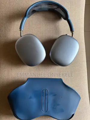 Apple AirPods Max