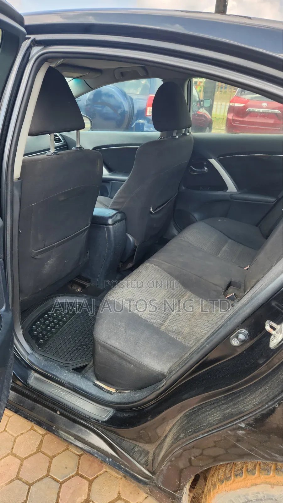 Toyota Avensis 2.0 Advanced Automatic 2012 Black