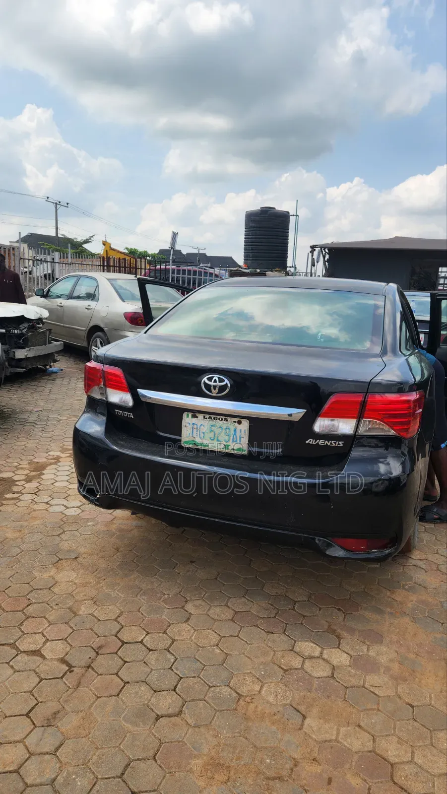 Toyota Avensis 2.0 Advanced Automatic 2012 Black