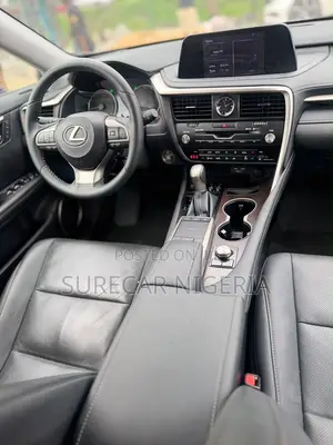 Lexus RX 2021