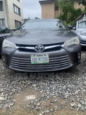Toyota Camry LE 4dr Sedan (2.5L 4cyl 6A) 2015 Gray