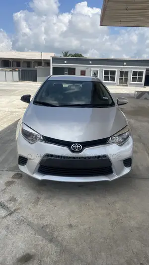 Toyota Corolla LE 4dr Sedan (1.8L 4cyl CVT) 2016 Silver