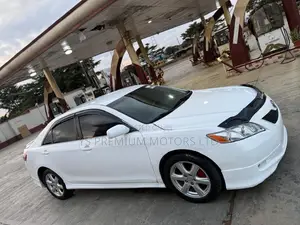Toyota Camry 2.4 LE 2008 White