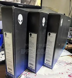 New Laptop Alienware 18 Area-51 32GB Intel Core Ultra 9 SSD 1T