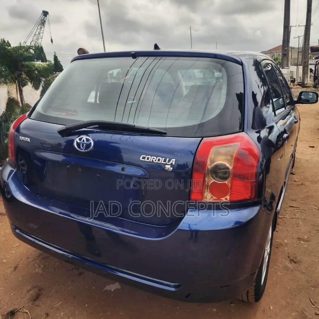 Toyota Corolla 2004 Blue