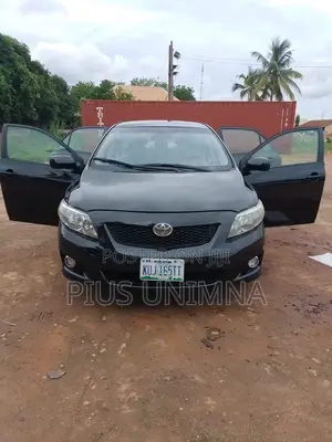 Toyota Corolla LE 4dr Sedan (1.8L 4cyl 4A) 2010 Black