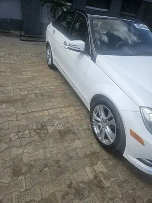 Mercedes-Benz C300 Luxury 4Matic Sedan AWD (3.5L 6cyl 7A) 2013 White