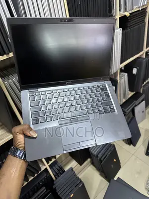 Laptop Dell Latitude 5400 8GB Intel Core i5 SSD 256GB