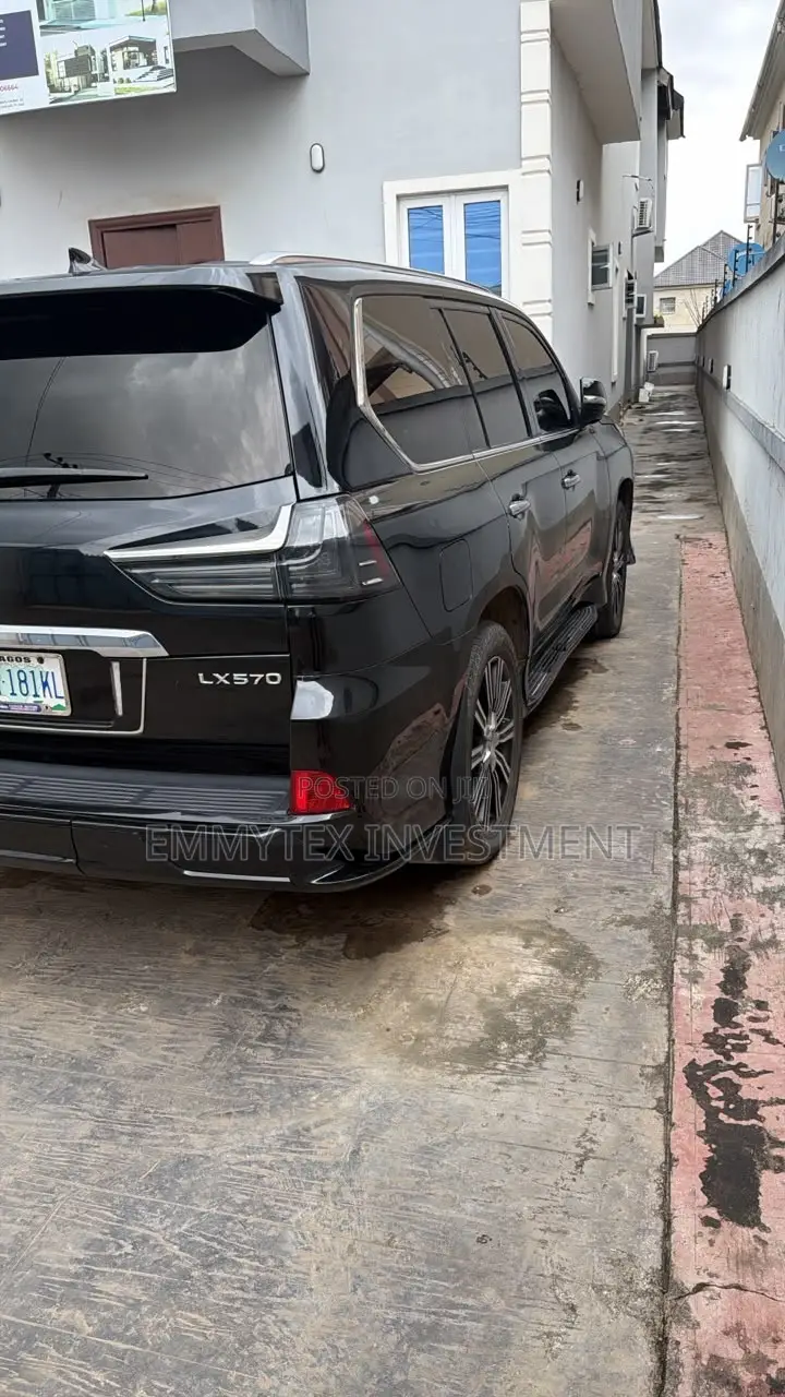 Lexus LX 2019 Black