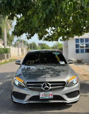 Mercedes-Benz C300 2016 Gray