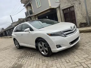 Toyota Venza Limited 2015 White