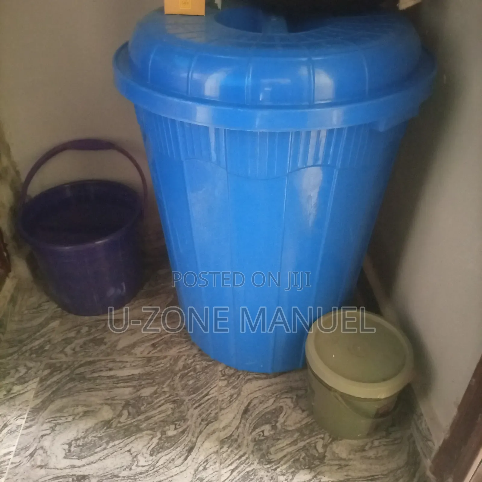 Formica Table/Chair & Water Storage Plastic Drum
