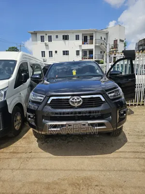 Toyota Hilux 2023 Black