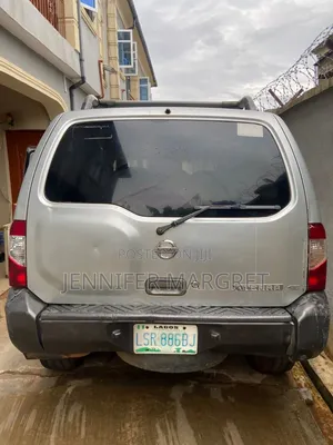 Nissan Xterra Automatic 2001 Gray