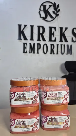 Alpha Arbutin Sugar Scrub