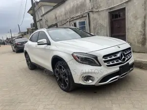 Mercedes-Benz GLA 250 2019 White