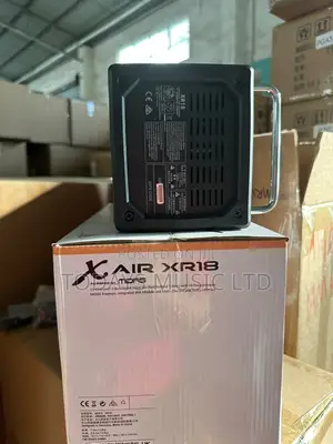 Behringer XAIR 18 Digital Mixer