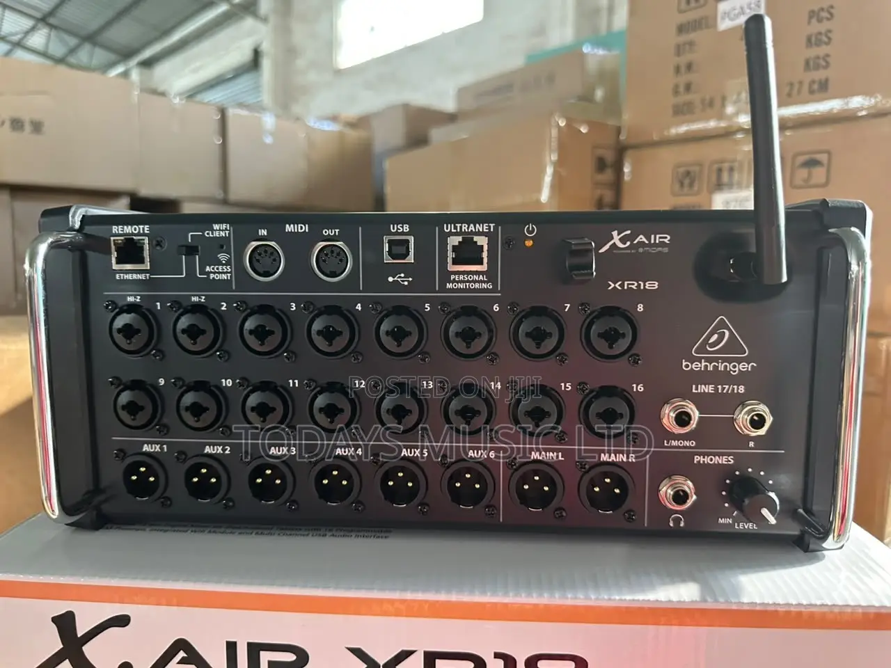 Behringer XAIR 18 Digital Mixer