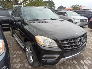 Mercedes-Benz M Class ML350 4MATIC 4dr SUV AWD (3.5L 6cyl 7A) 2014