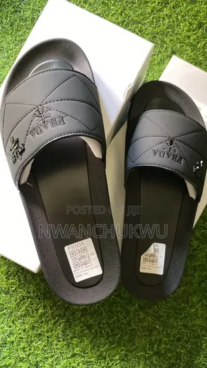Unisex Leather Pam
